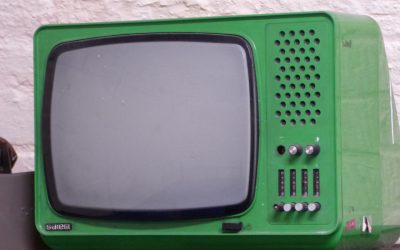 W dzisiejszych czasach ogromnie sporo osób spędza swój wolny czas przed telewizorem